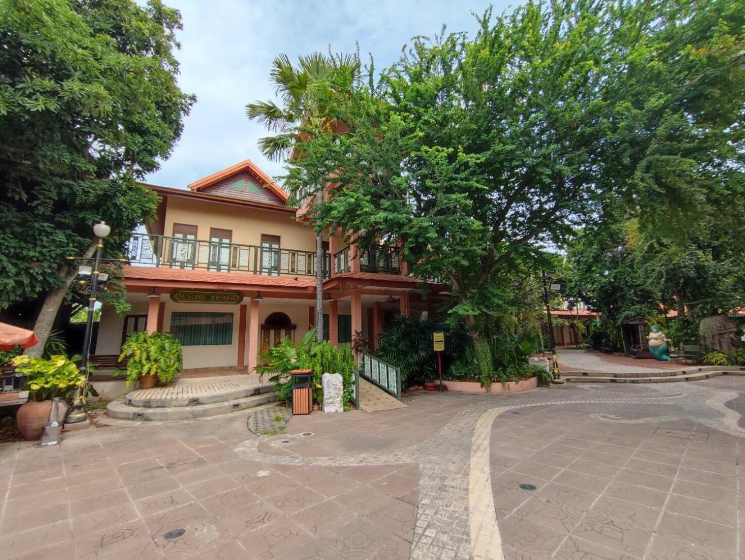 Chuchaiburi Sri Amphawa Exterior photo