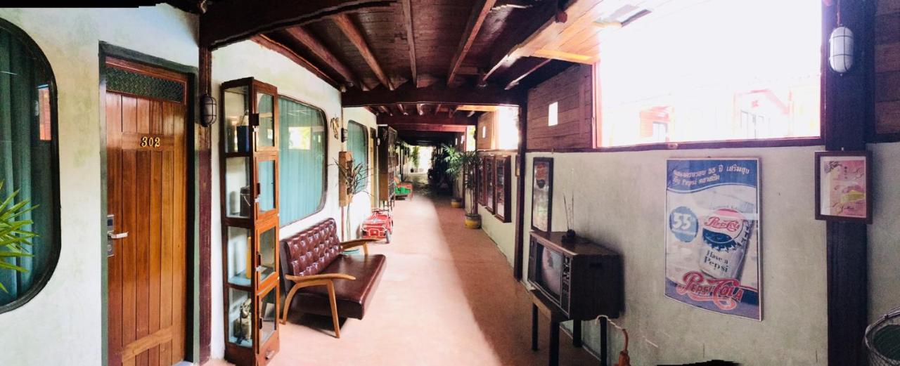 Chuchaiburi Sri Amphawa Exterior photo